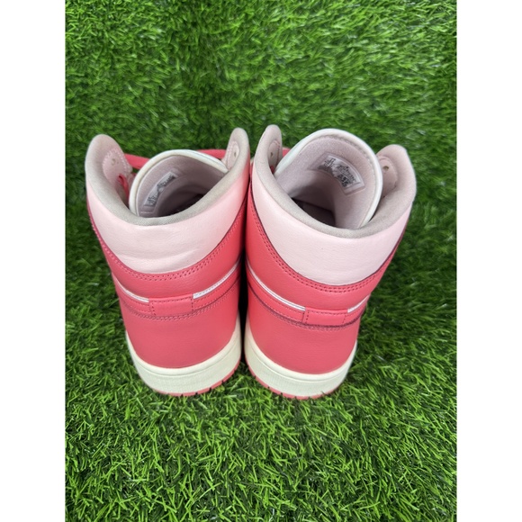 Air Jordan 1 Mid Womens White Sea Coral Lifestyle Air-Sole Streetwear Casual - Picture 5 of 6